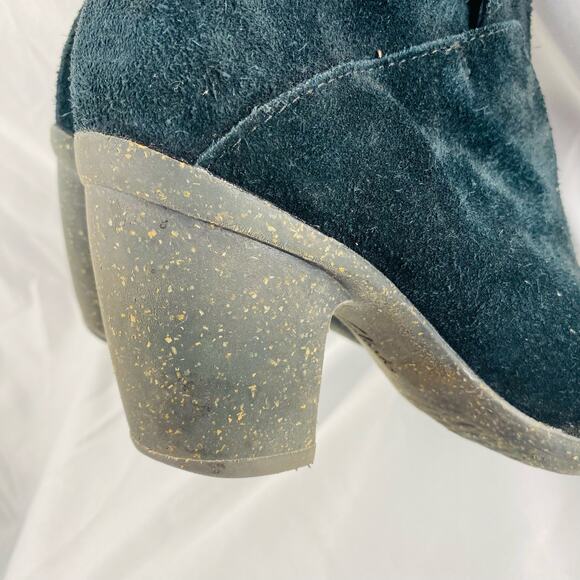 Unstructured by Clarks Black Suede Block Heel Ankle Booties Size 5.5 - Picture 5 of 8